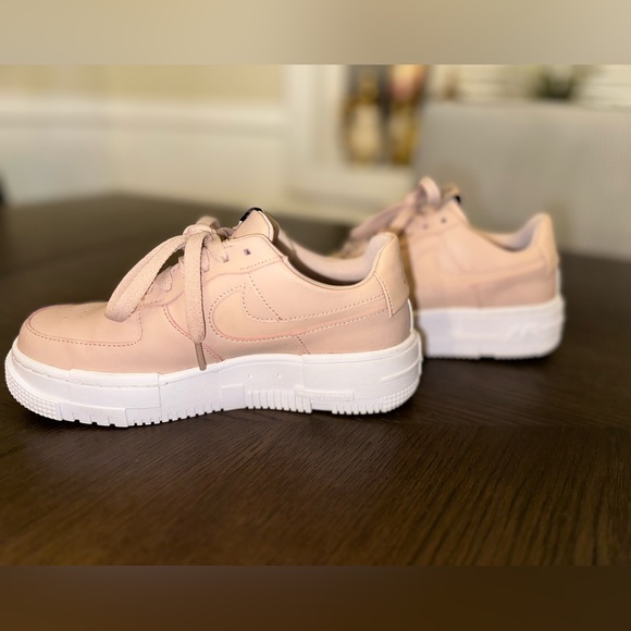 Women’s Air Force 1  ‘pixel particle beige’ - Picture 5 of 5